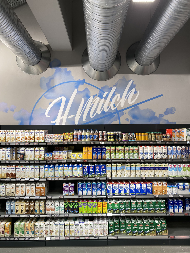 Graffiti Auftrag Edeka Schtz Nrnberg Tribegas CRIS Hannah 06
