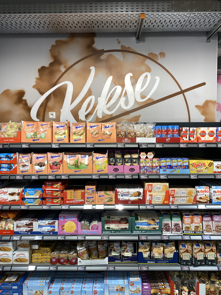 Graffiti Auftrag Edeka Schtz Nrnberg Tribegas CRIS Hannah 09