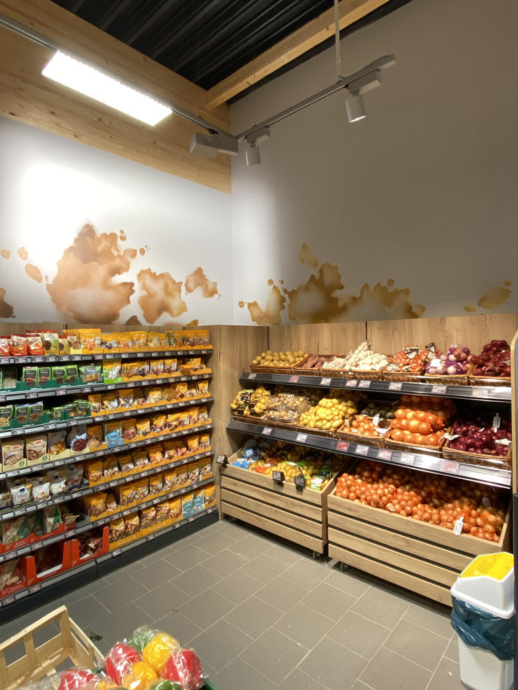 Graffiti Auftrag Edeka Schtz Nrnberg Tribegas CRIS Hannah 13
