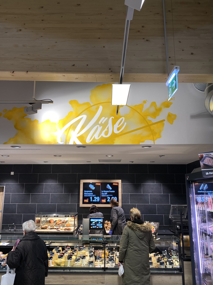 Graffiti Auftrag Edeka Schtz Nrnberg Tribegas CRIS Hannah 18