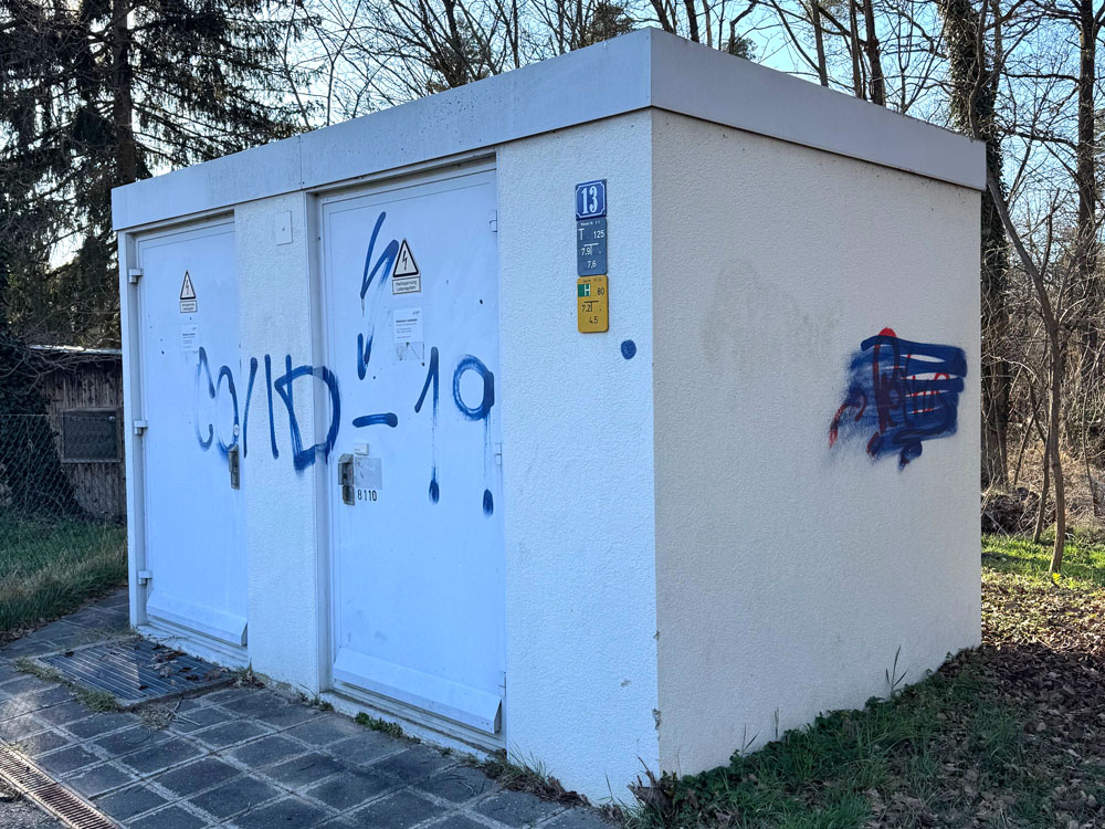 graffiti auftrag n-ergie auftrag froesche nuernberg bayern tribegas cris 08